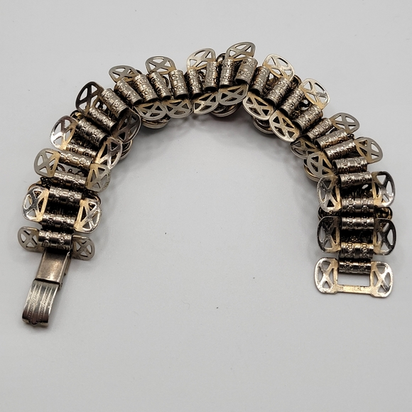 VTG Moroccan Style Multicolored Carved Cabochons Bracelet, Book Chain, Unsigned - Picture 2 of 7